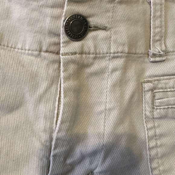 American Eagle Shorts - Picture 6 of 9